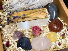 Load image into Gallery viewer, Chakra Crystal Set, 7 Chakra Stones, Chakra Set, Chakra Stone Set, Crystal Chakra Set, Chakra Crystals, Starter Crystals Kit