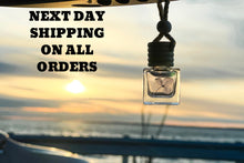 Load image into Gallery viewer, Hanging Car Diffuser with Dried Flowers, Dried Flower Car Air Freshener, Car Diffuser with Natural Fragrances from Essential Oils, Diffuser