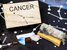 Load image into Gallery viewer, Cancer Crystal Box, Cancer Crystals Set, Crystals for Cancer in a Wood Box, Zodiac Wood Box, Zodiac Crystals, Cancer Custom Crystal Set