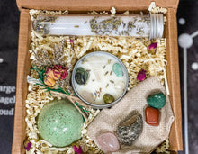 Load image into Gallery viewer, Taurus Crystal Gift Set, Taurus Crystal Box, Taurus Gift, Taurus Candle, Crystal Set for Taurus, Taurus Crystals