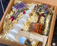 Load image into Gallery viewer, Gemini Crystal Gift Box, Deluxe Gemini Crystal Set, Gemini Crystal Kit, Large Crystal Set for Gemini, Crystal Box for Gemini, Gemini Gifts