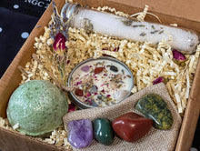 Load image into Gallery viewer, Virgo Crystal Gift Set, Virgo Crystal Box, Virgo Gift, Virgo Candle, Crystal Set for Virgo, Virgo Crystals