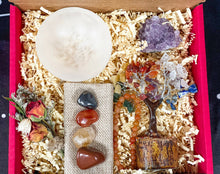 Load image into Gallery viewer, Aries Crystals Deluxe Box, Crystals For Aries