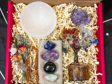 Load image into Gallery viewer, Pisces Crystal Deluxe Set, Pisces Crystals Kit, Crystals for Pisces, Pisces Crystals Box, Pisces Stones, Pisces Birthstones, Pisces Gift Box