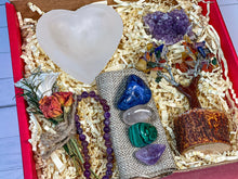 Load image into Gallery viewer, Sagittarius Deluxe Crystals Box, Sagittarius Crystals Set, Crystals For Sagittarius, Sagittarius Stones Kit, Sagittarius Birthstones Gift