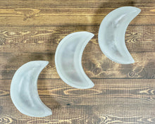 Load image into Gallery viewer, Selenite Charging Bowl, Selenite Heart Bowl, Charging Selenite Bowl, Selenite Charging Dish, White Selenite Heart Shaped Dish Bowl,