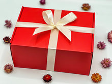 Load image into Gallery viewer, Warm and Cozy Hygge Self Care Gift Box, Hygge Gift for Her, Care Package for Her, Christmas Gift Basket, Gift Box for Women, Self Care Box