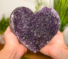 Load image into Gallery viewer, Large Amethyst Heart from Brazil, Big Deep Purple Amethyst Heart, Amethyst Geode Heart, Top Grade Amethyst Heart, AAA Amethyst Heart