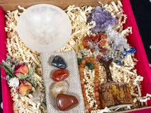 Load image into Gallery viewer, Aries Crystals Deluxe Box, Deluxe Aries Crystals Set, Crystals For Aries, Aries Crystals Gift Box, Aries Gifts Birthstone Kit, Aries Gifts