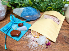Load image into Gallery viewer, Cancer Crystal Spa Gift Box, Cancer Crystals, Crystal Gift Box, Relaxing Birthday Box, Crystals Spa Set, Birthday Spa Gift Basket, Zodiac