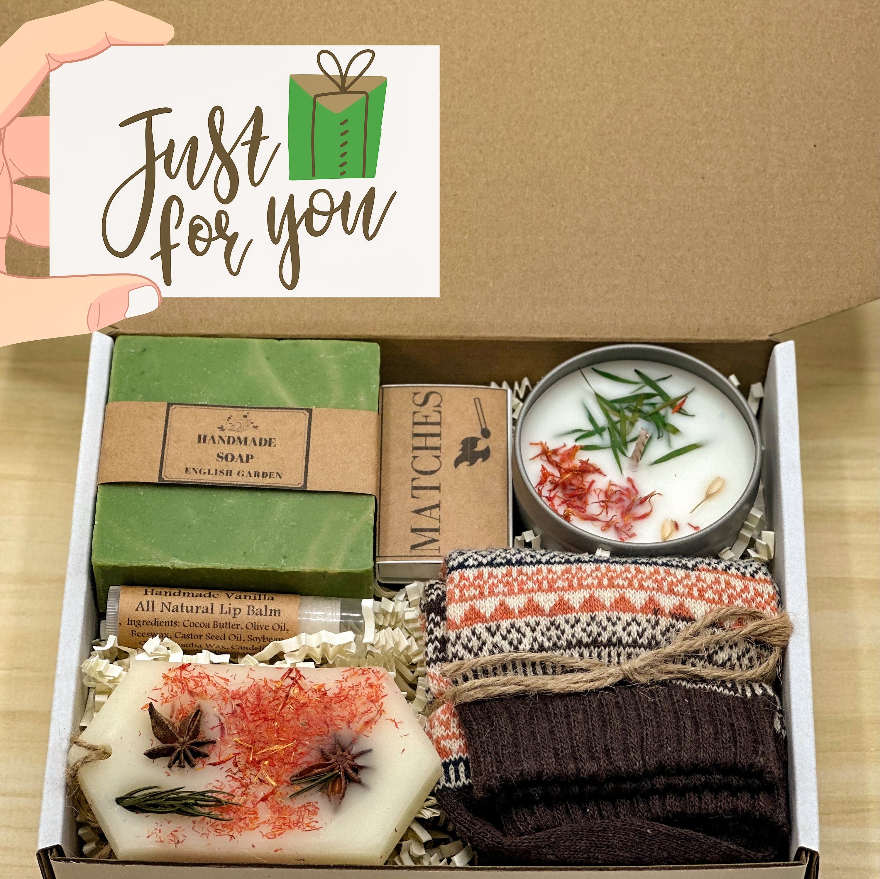 Self Care Christmas Gift Box, Holiday Gift Box, Christmas Gift Basket, Coworker Cozy Box, Gift Box for Mom, Spa Gift for Her, Care Package