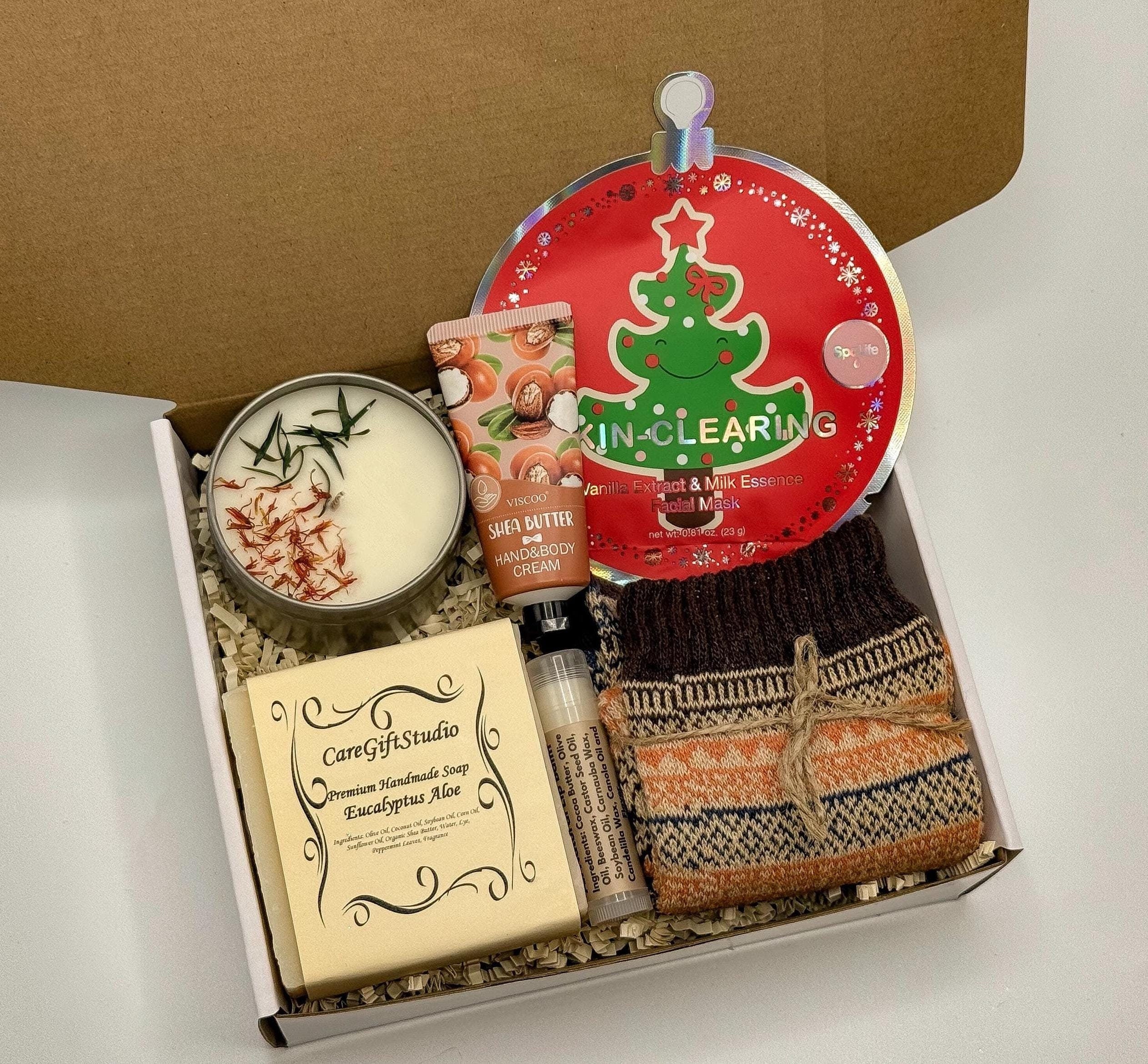 Self Care Christmas Gift Box, Holiday Gift Box, Christmas Gift Basket, Coworker Cozy Box, Gift Box for Mom, Spa Gift for Her, Care Package