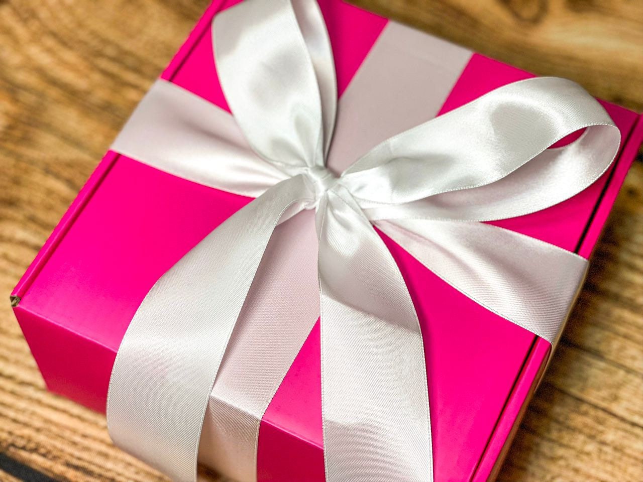 Loved Ones Tea Gift Box, Mom from Daughter Tea Gift Set, Gift Set for Girlfriend