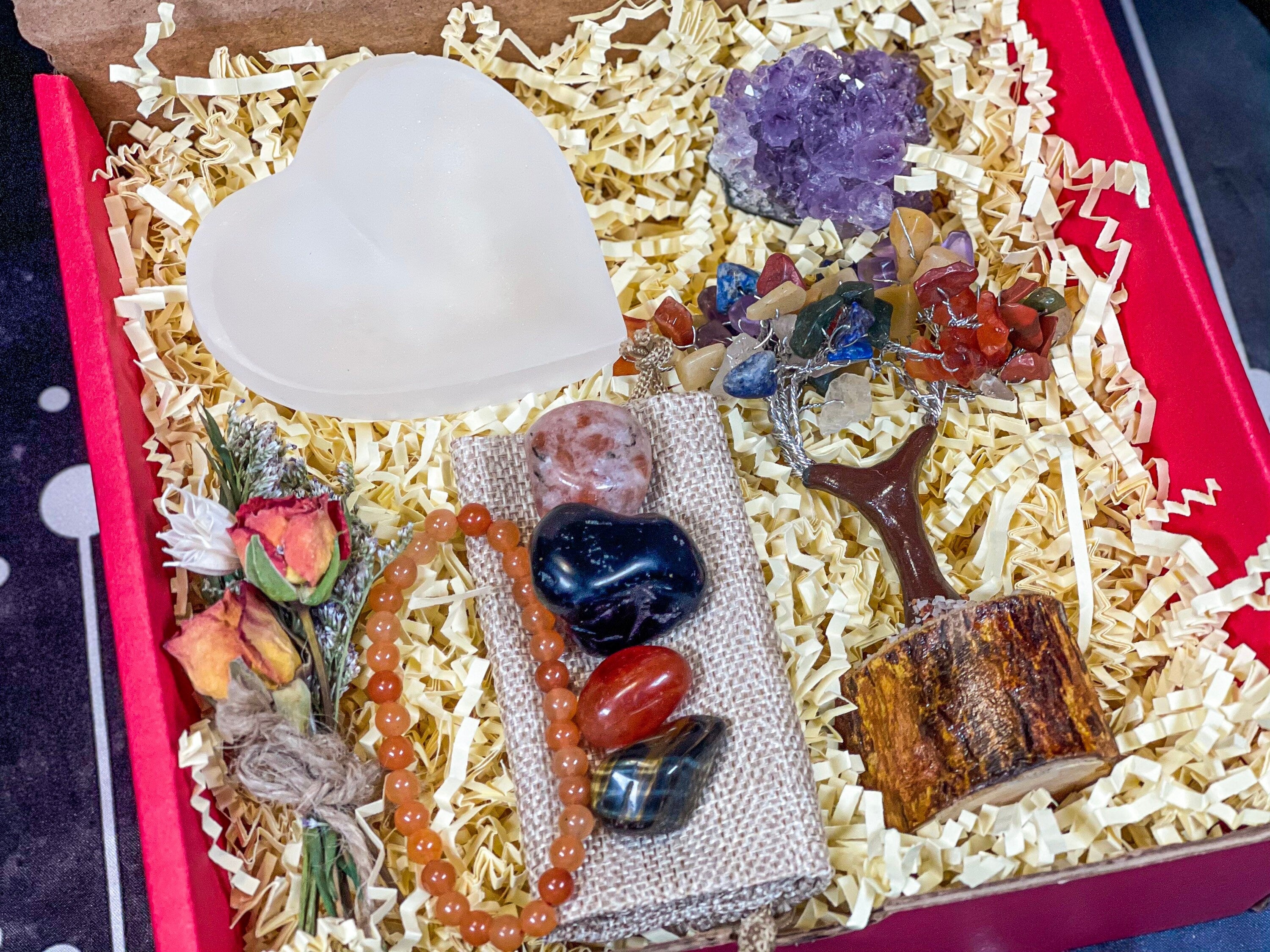 Leo Crystals Box, Leo Deluxe Crystal Box, Birthday Crystal Gift Set, Leo Gift Box, Leo Gemstones, Leo Stones Set, Leo Kit with Crystals
