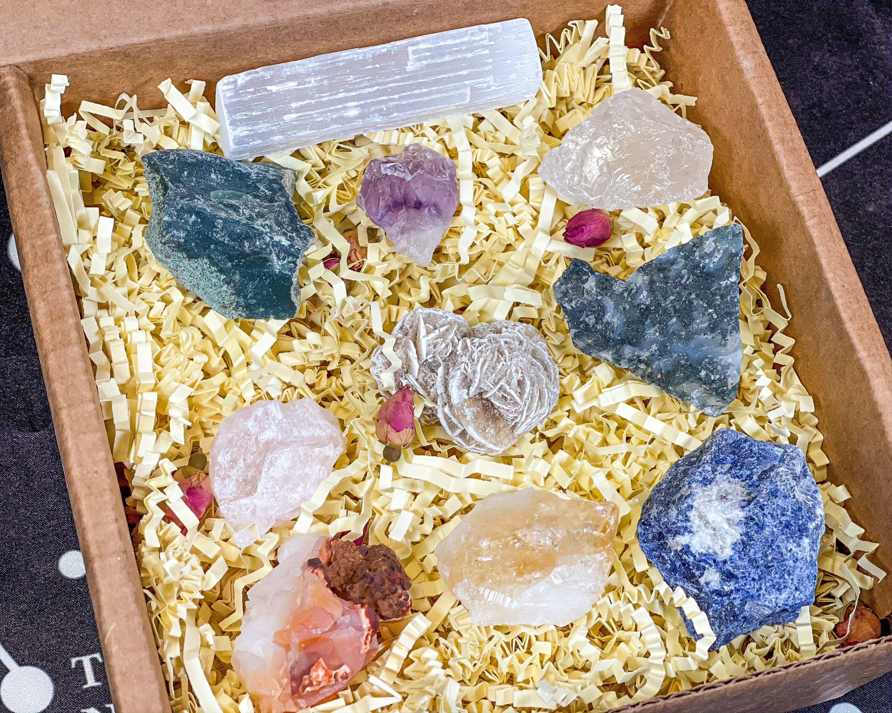 Raw Crystals Kit, Beginners Crystals Set, 10 Piece Stones Gift Box