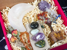 Load image into Gallery viewer, Aquarius Deluxe Zodiac Crystal Set
