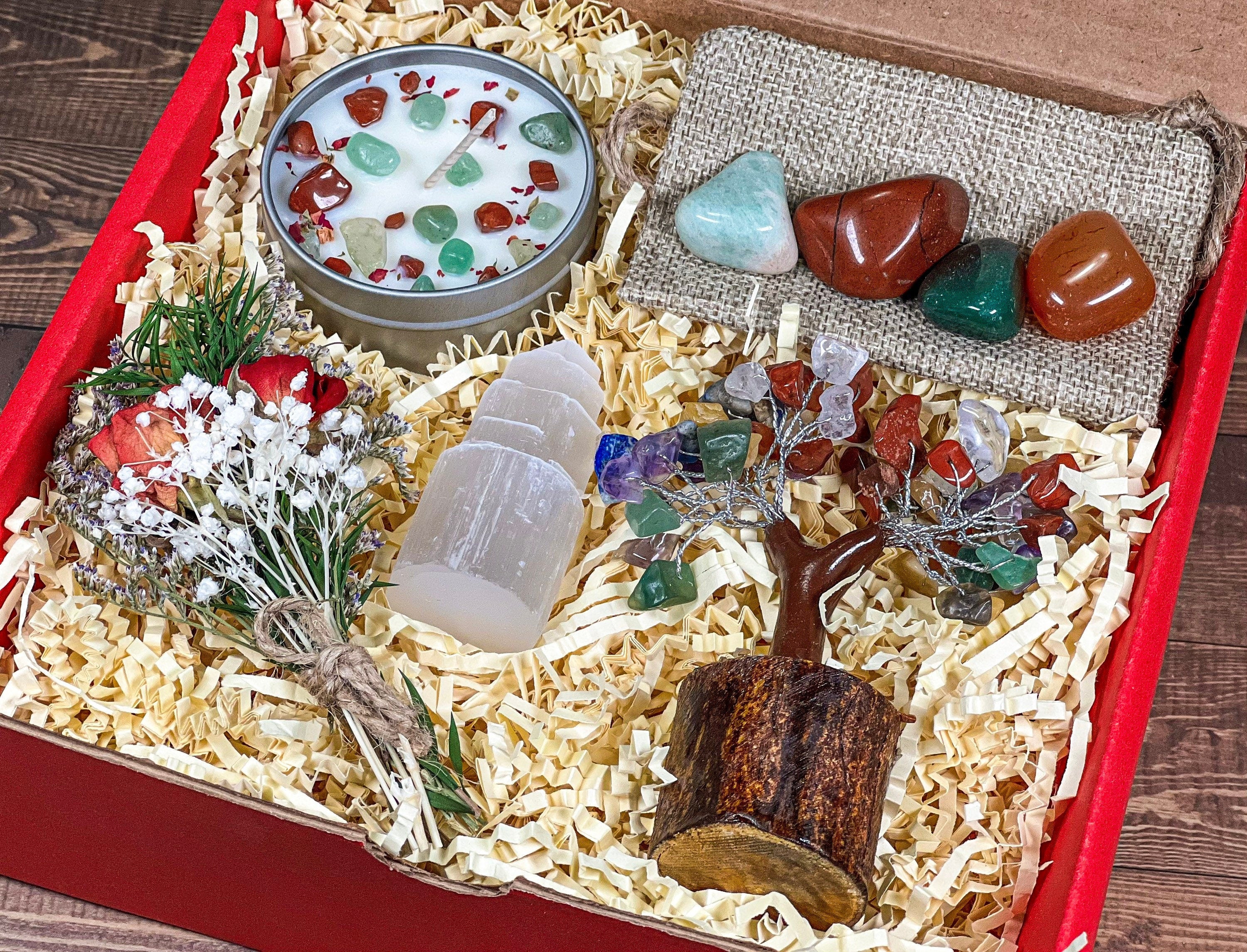Merry Christmas Crystal Gift Box, Christmas Gift Set with Crystals, Crystals Holidays Box