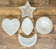 Load image into Gallery viewer, Selenite Charging Bowl, Selenite Heart Bowl, Charging Selenite Bowl, Selenite Charging Dish, White Selenite Heart Shaped Dish Bowl,
