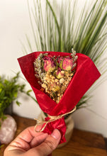 Load image into Gallery viewer, Mini Dried Flowers Bouquet, Wedding Favors Dried Flowers , Mini Dried Flowers, Wedding Dried Roses Bouquet, Guest Favors Mini Bouquets Roses
