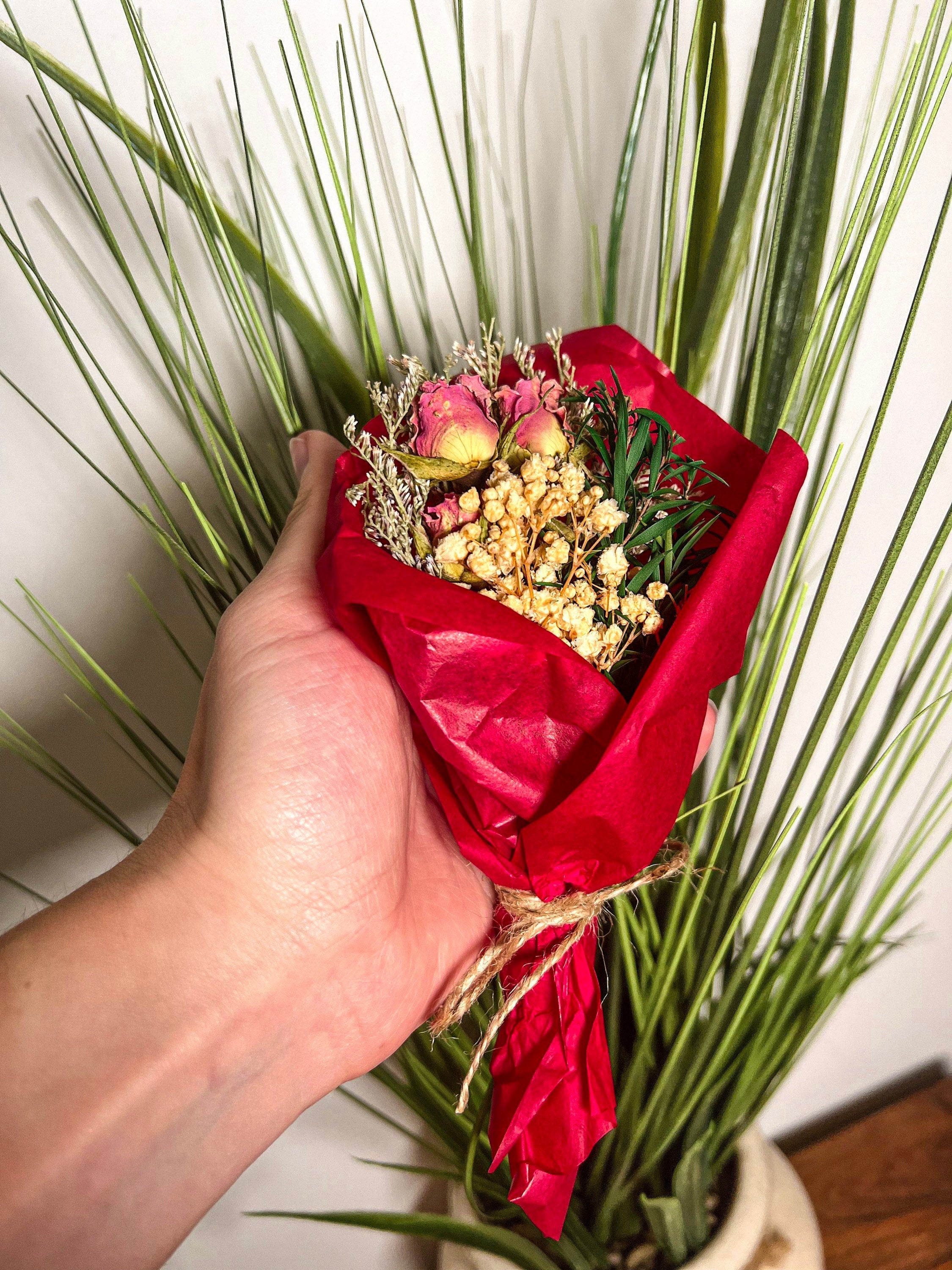 Mini Dried Flowers Bouquet, Wedding Favors Dried Flowers , Mini Dried Flowers, Wedding Dried Roses Bouquet, Guest Favors Mini Bouquets Roses